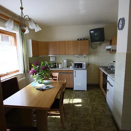 Gaestehaus Struggl Apartman Steindorf am Ossiacher See